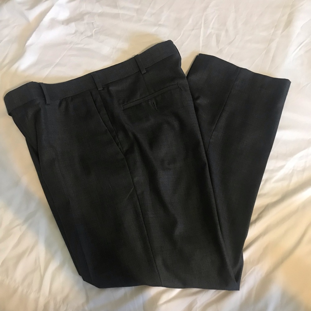 Men’s Axist charcoal dress pants